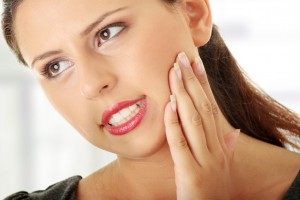 Чому болить зуб після видалення нерва?