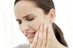Які рослини можна використовувати для полегшення зубного болю?