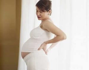 Болі в спині при вагітності: причини і лікування