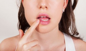 Ефективні препарати від герпесу на губах