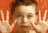 Забруднене повітря викликає розвиток аутизму і шизофренії